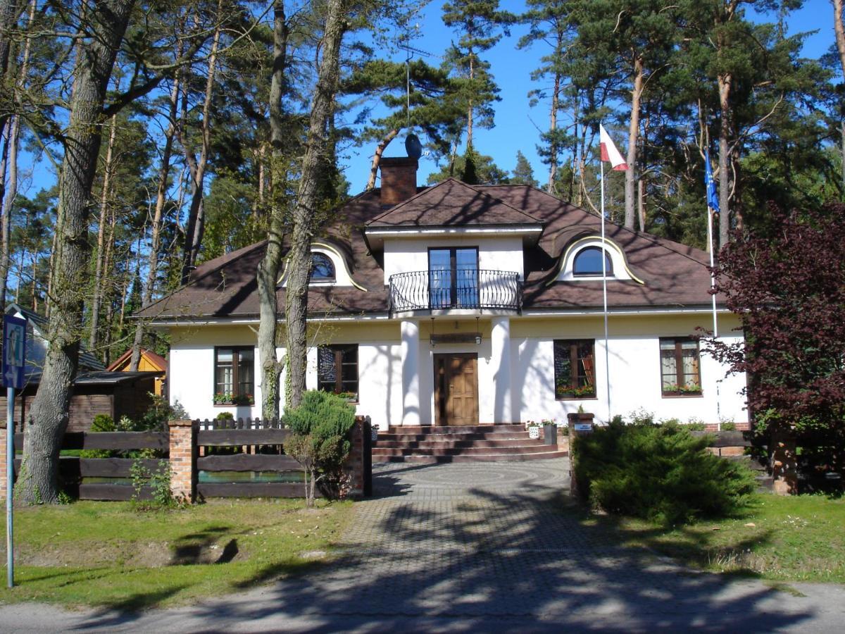 Goscinny Dworek Pobierowo Luaran gambar
